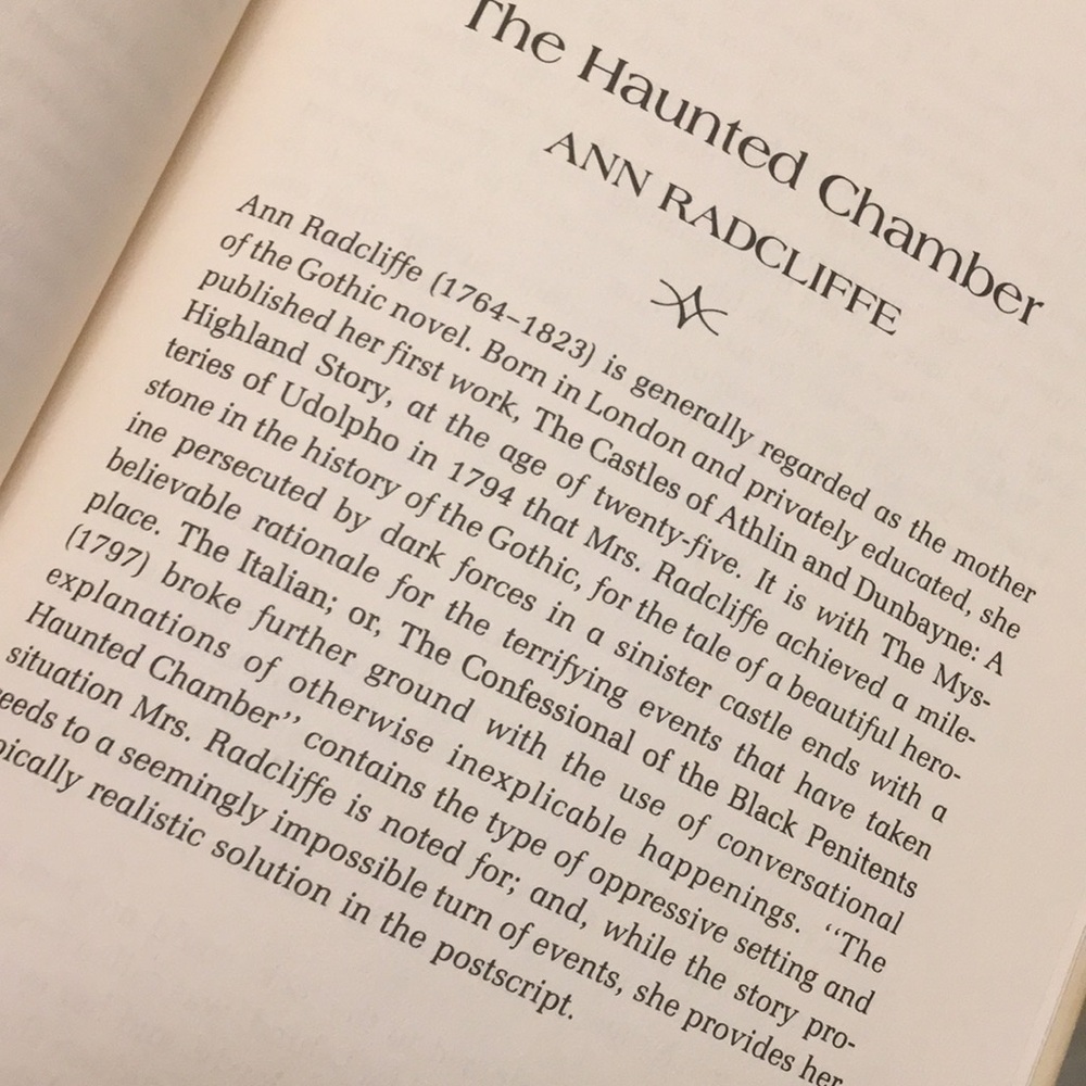 By Women authors: “Horror & Supernatural Stories” plus “Gargoyles” mini book - Picture 8 of 13